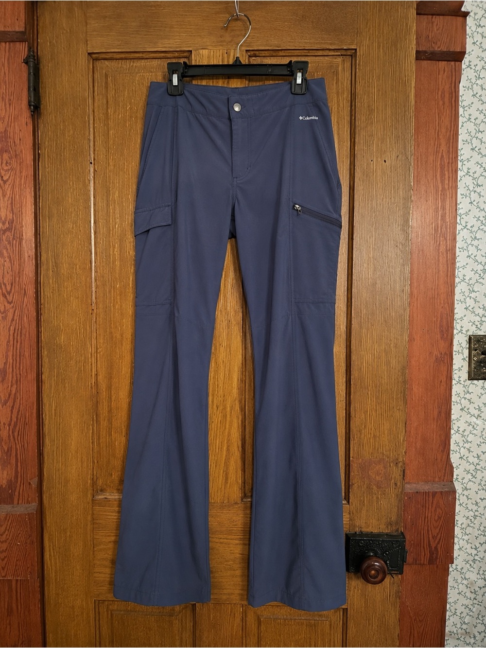 3/$25 ✨ Columbia Omni-Shield Navy Cargo Hiking Pants Women’s Size 8